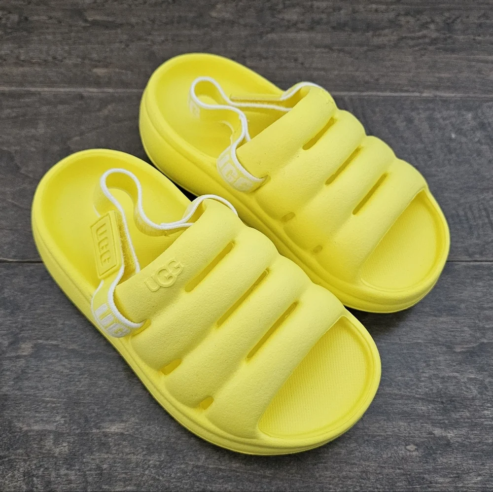 New UGG Kids Sport Yeah Slide with Velcro Strap Closure NWOB Sz 10T
